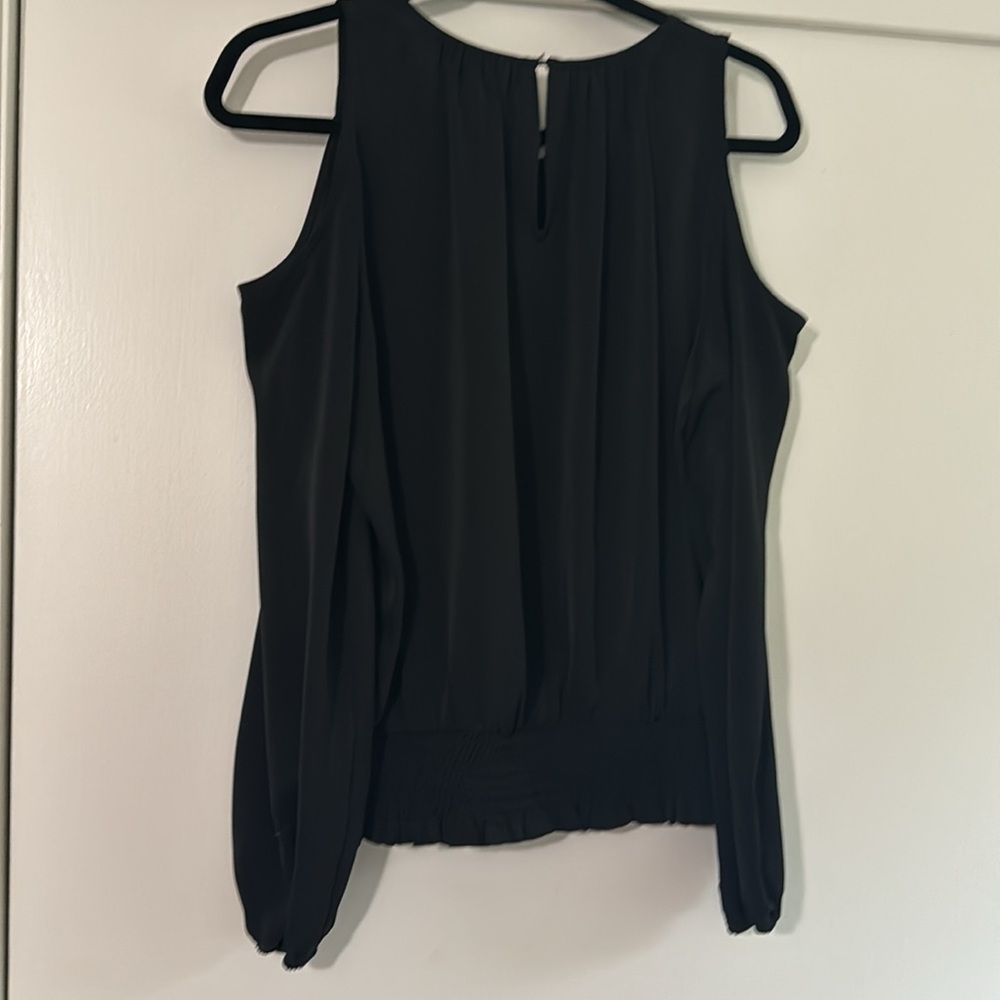 Cold shoulder blouse - Picture 3 of 8